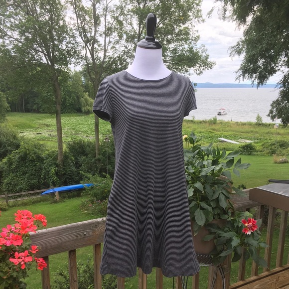 GAP Dresses & Skirts - GAP Striped Dress